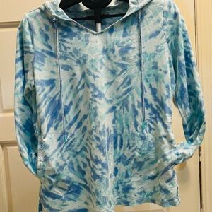 Belle by Kim Gravel Tie-Dye Blue Hooded T-Shirt